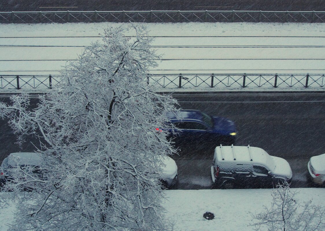 Улица... - Юрий Куликов