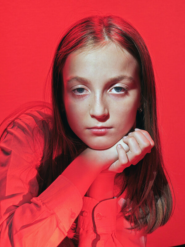 Портрет в красном - Юра Викулин Портрет в красном - Юра Викулин