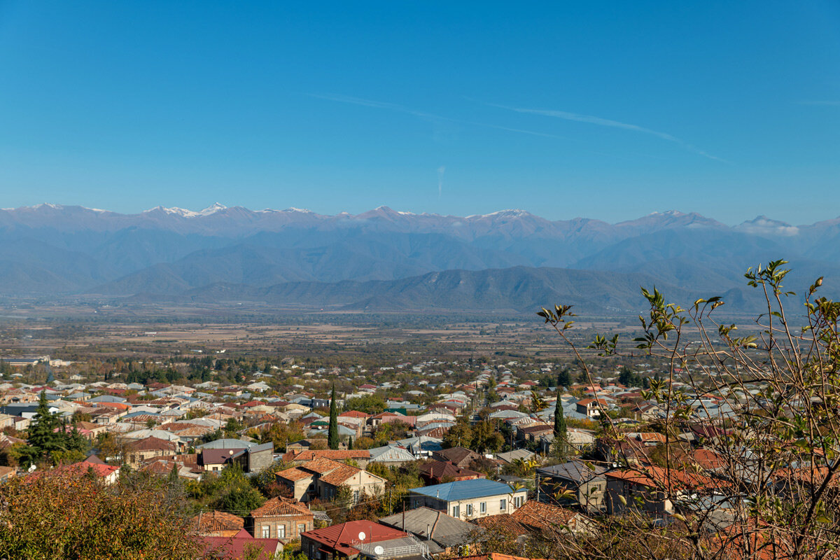 Вид с крепости Батонис -цихе на Алазанскую долину. Телави. Грузия - Дина Евсеева