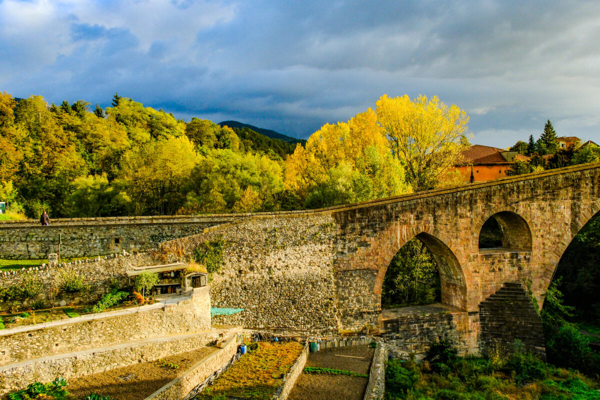 Старый мост в Испанских Пиренейских горах - Георгий А Старый мост в Испанских Пиренейских горах - Георгий А