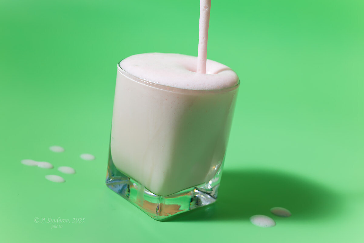 Коктейль молочный - Александр Синдерёв