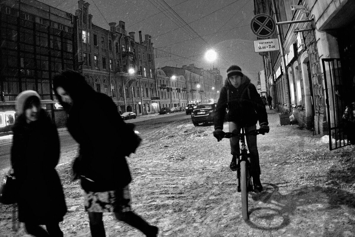 *** - Александр Русинов