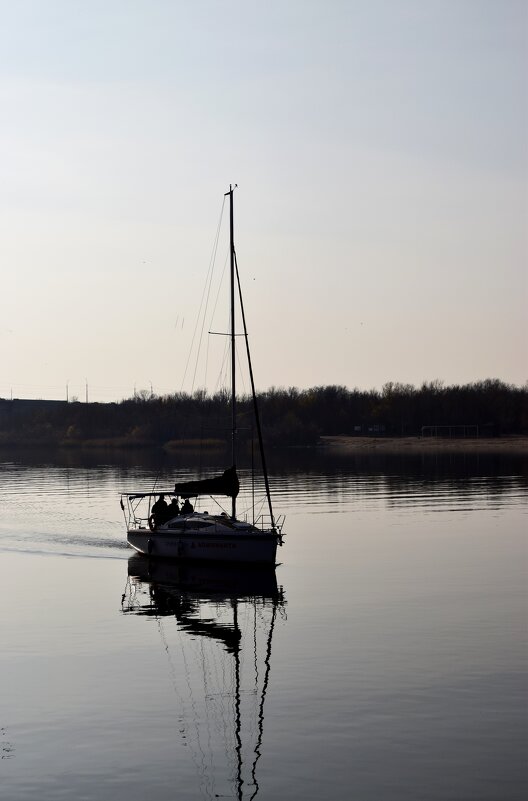 Ноябрь на Волге 3 - Павленко Михаил 