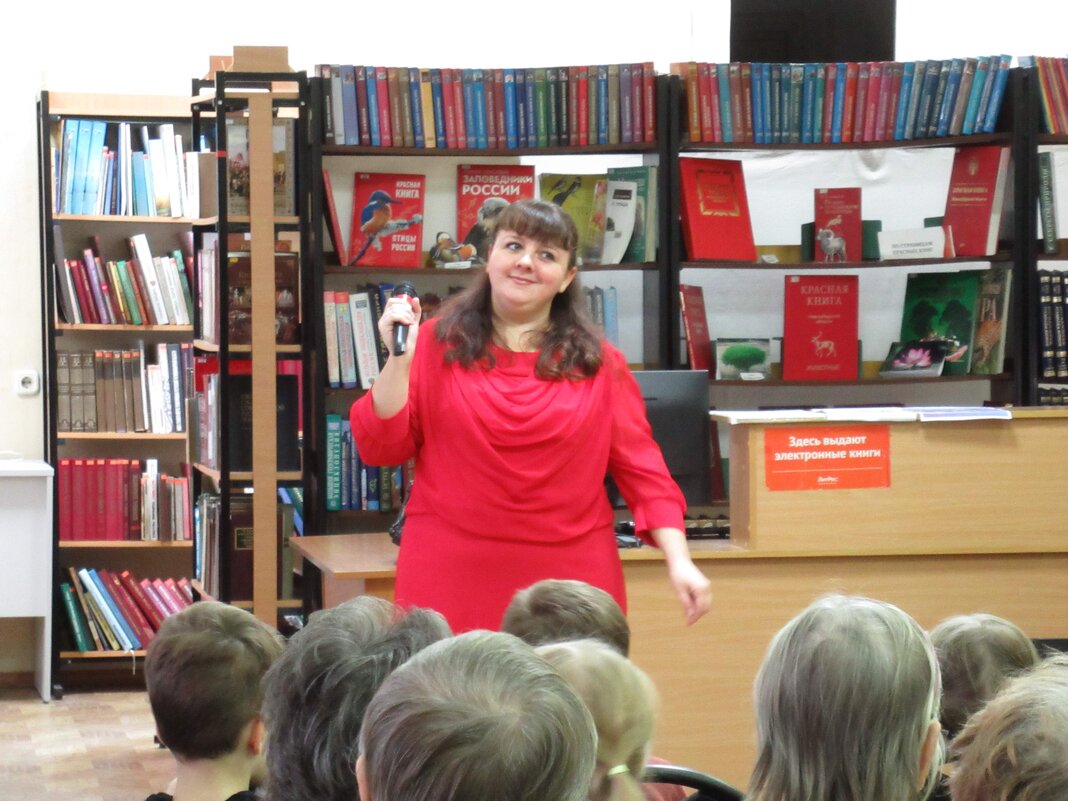 Концерт в библиотеке - Андрей Макурин