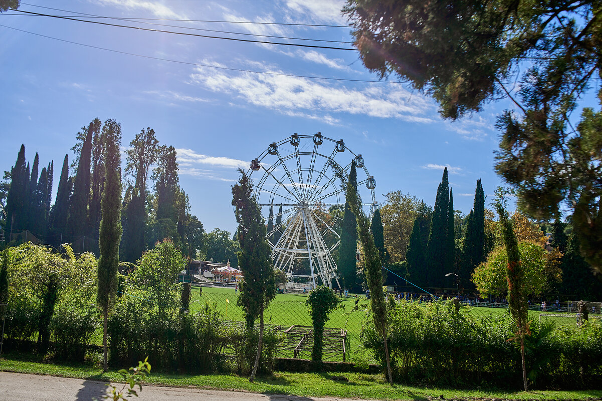 колесо обозрения в новом Афоне - Александр Леонов