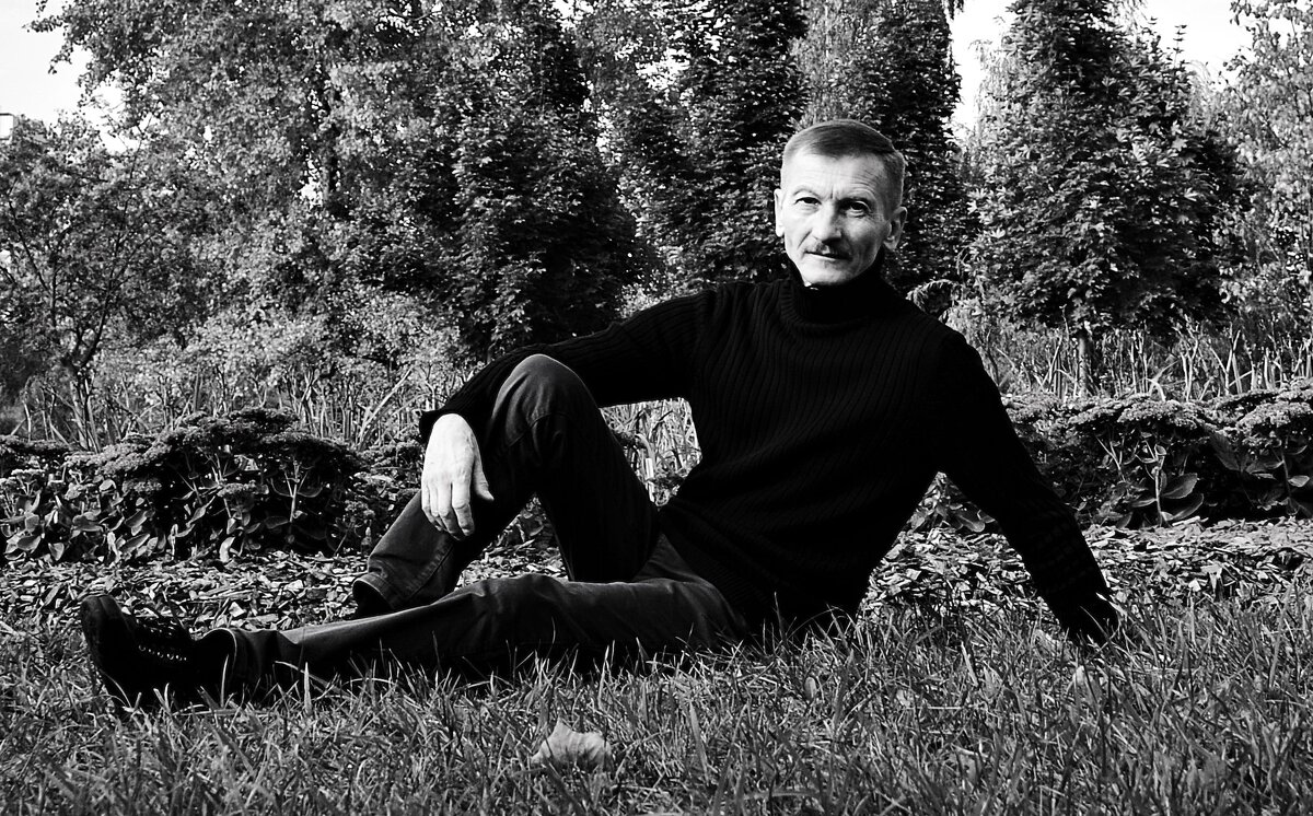 Человек в тёмном. - Василий Палий Человек в тёмном. - Василий Палий