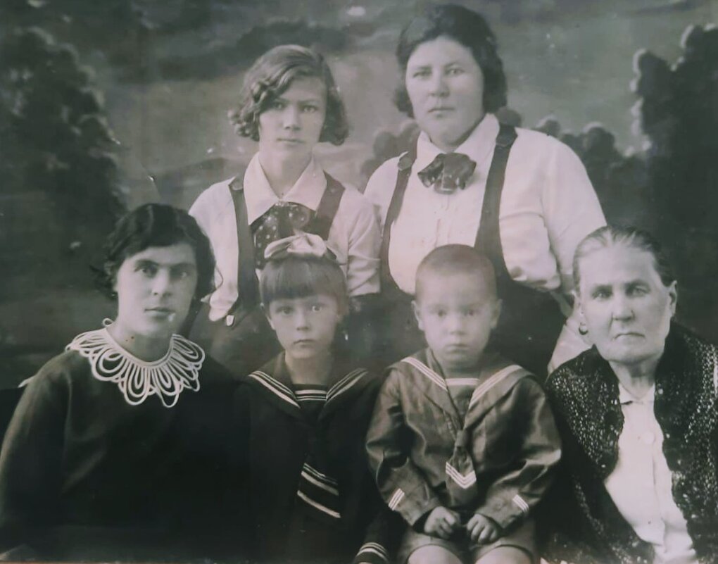 Челябинцы... - Андрей Хлопонин Челябинцы... - Андрей Хлопонин