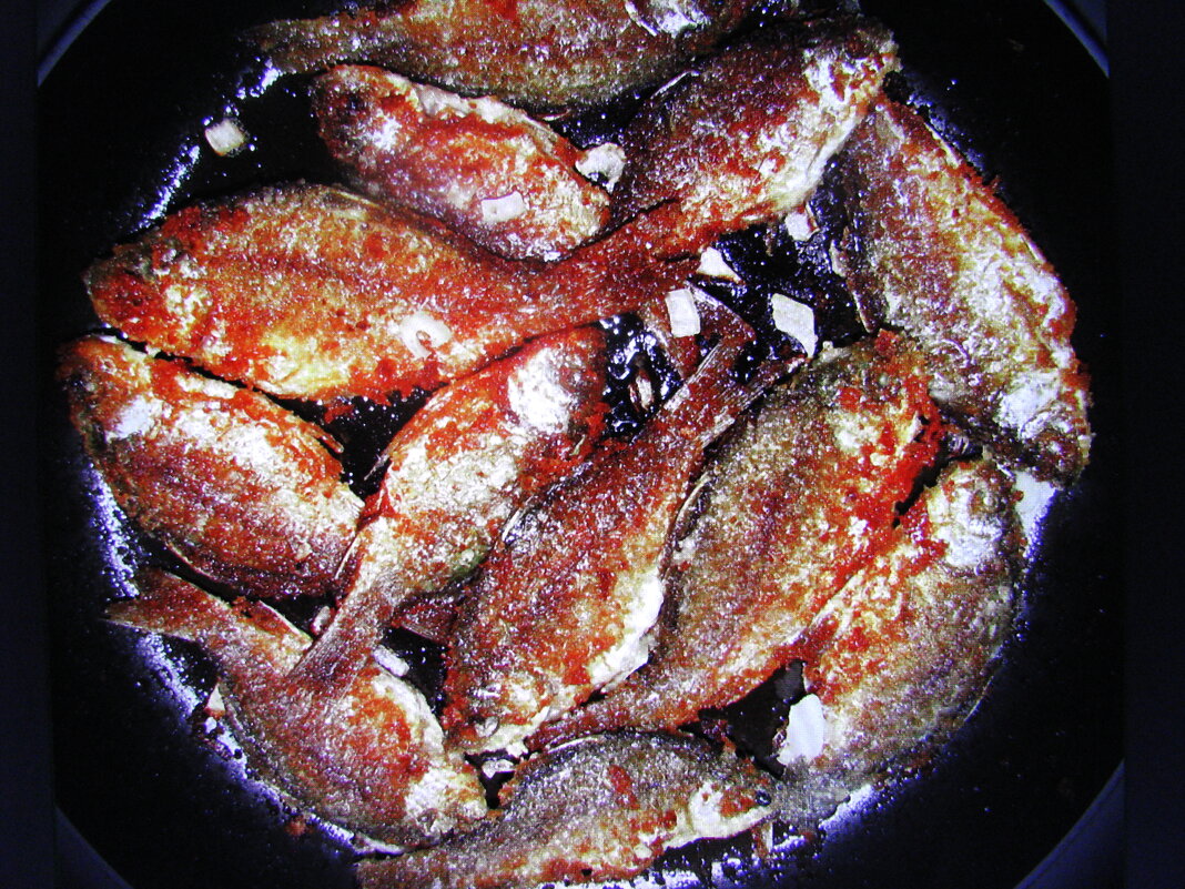 Жареные карасики - Людмила Смородинская