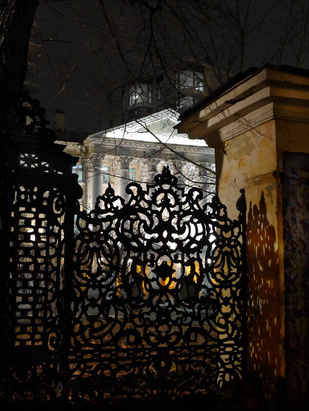 Чугунная ограда усадьбы Демидовых - Наталья Rosenwasser