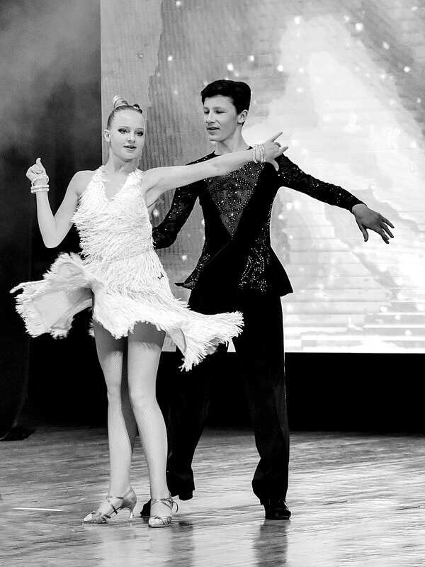 С такой партнершей вырастают крылья за спиной. - Anatoly Lunov