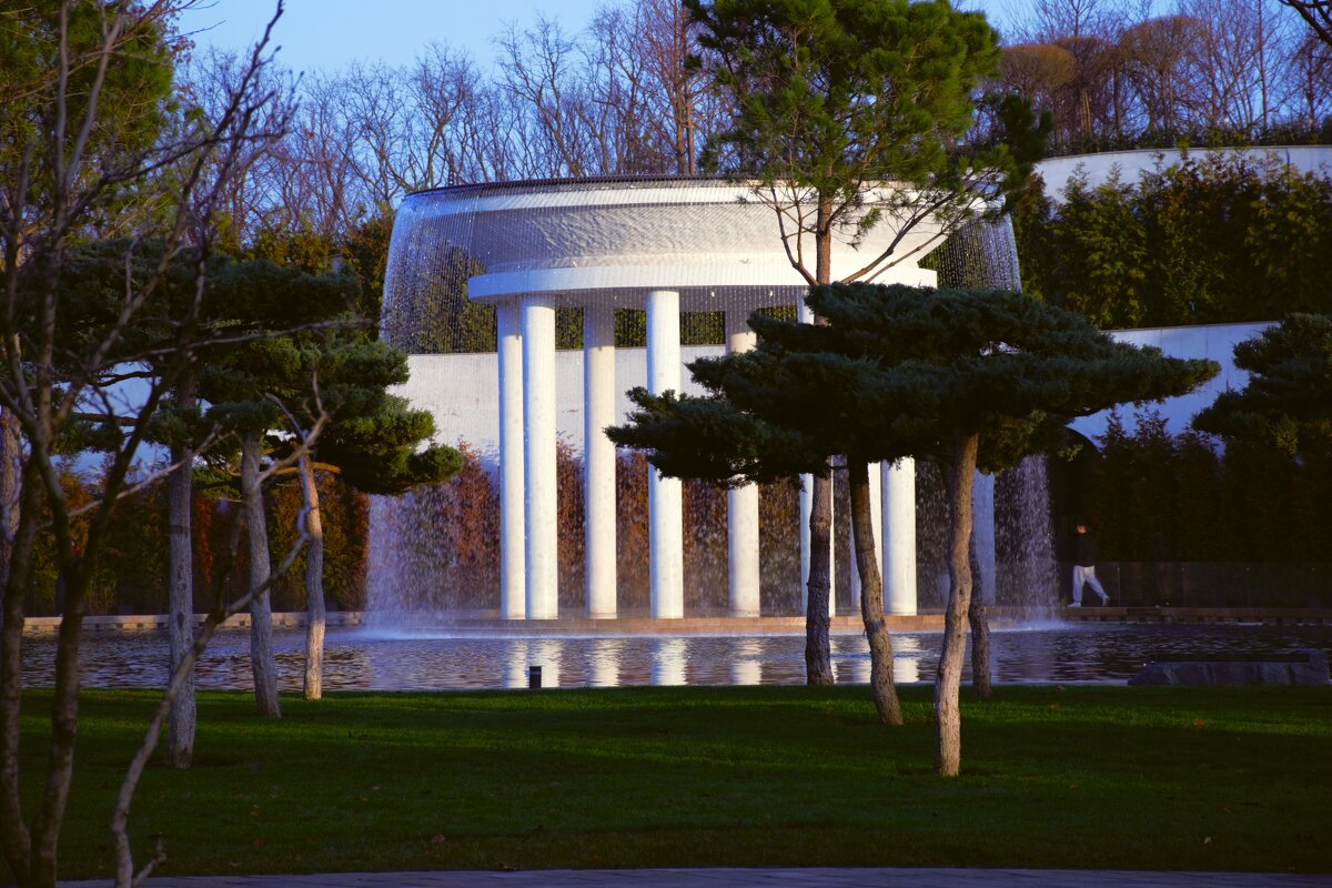 Ротонда в танцующем лесу! - Юрий Полторыхин.