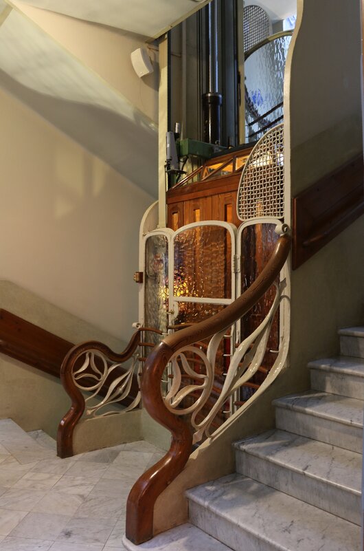 Лифт в доме Бальо - Ольга 