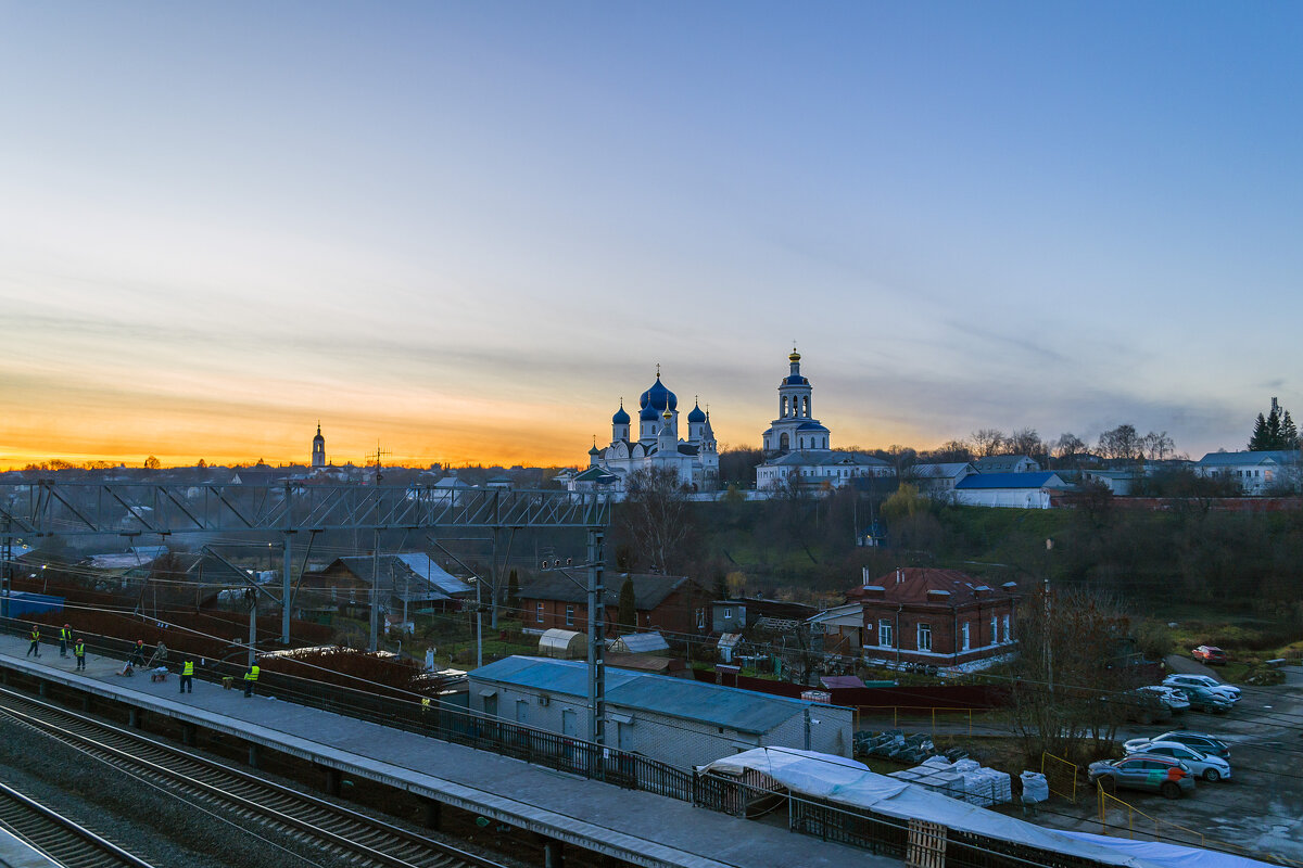 Платформа Боголюбово. Ноябрьский вечер - Сергей Цветков Платформа Боголюбово. Ноябрьский вечер - Сергей Цветков