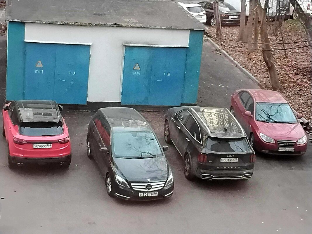 Четыре машины - Дмитрий Никитин Четыре машины - Дмитрий Никитин