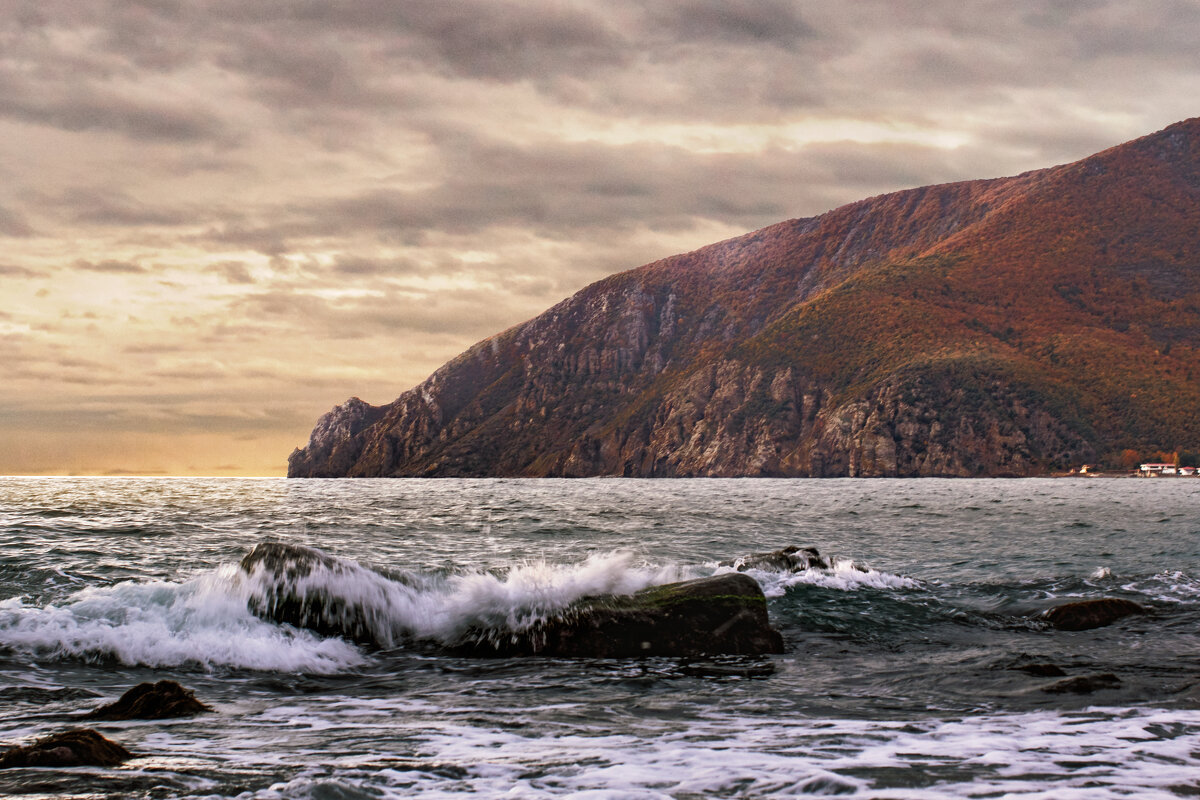 Вечер в Крыму, Гора Аю-Даг - But684 