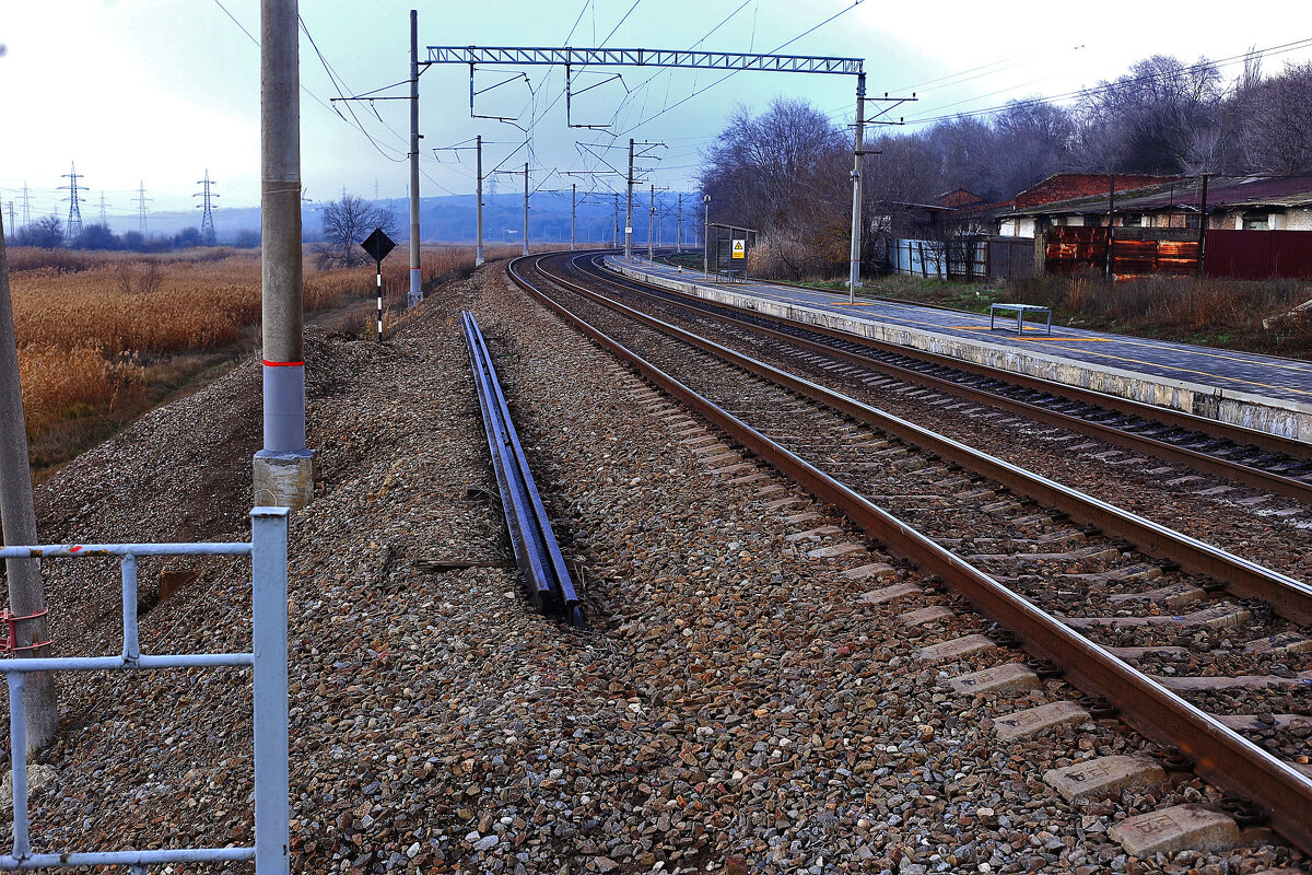 Релься рельсы шпалы шпалы... - Юрий Гайворонскiий Релься рельсы шпалы шпалы... - Юрий Гайворонскiий