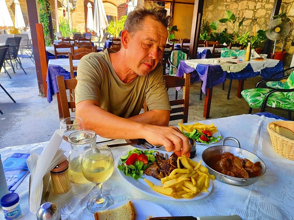 МАЛЫЙ   БАНКЕТ - Анатолий Малобродский