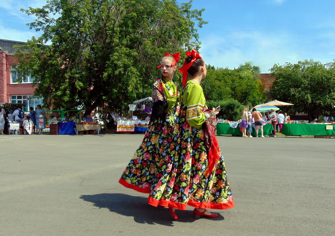 Вдоль по улице.... - nadyasilyuk Вознюк