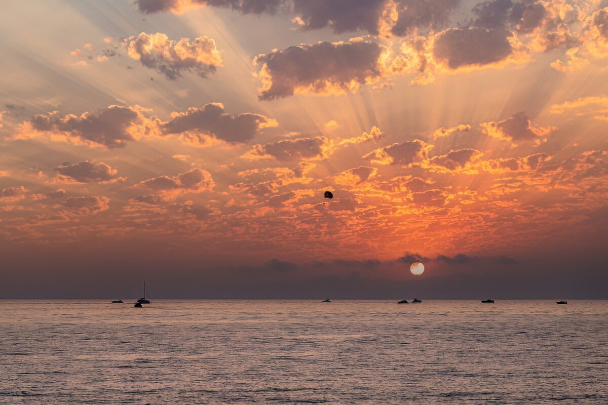Закат в Черном море - Игорь Сикорский Закат в Черном море - Игорь Сикорский