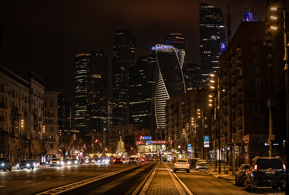 Большая Дорогомиловская - Лилия . Большая Дорогомиловская - Лилия .