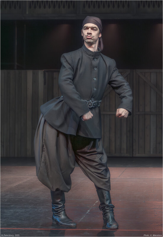 Актёр Игорь Гоппиков в роли Тимотэ (приказчик Вано из крестьян). - Александр Максимов Актёр Игорь Гоппиков в роли Тимотэ (приказчик Вано из крестьян). - Александр Максимов