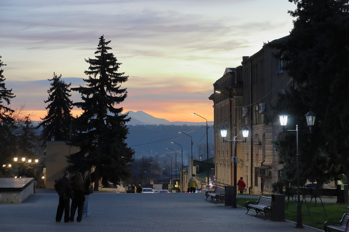 Вечерний Пятигорск. - Александр Николаев Вечерний Пятигорск. - Александр Николаев