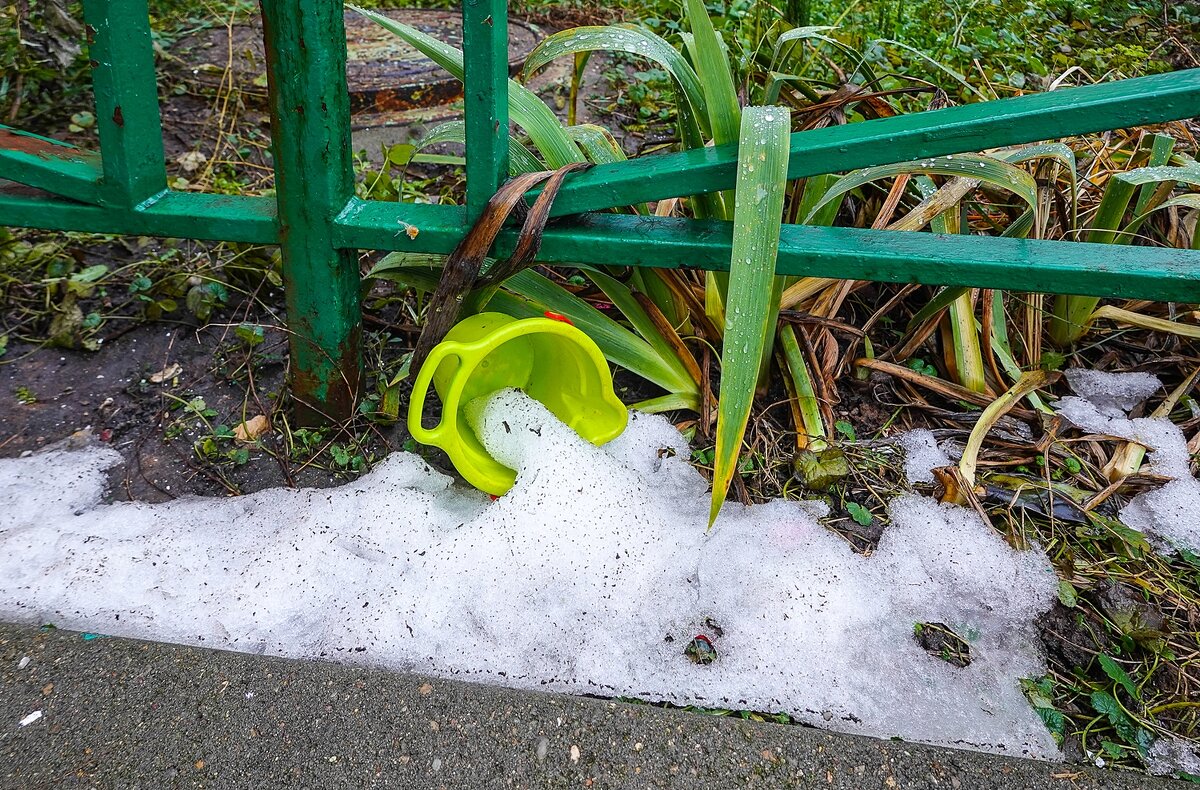 Остатки снегопада - Валерий Иванович Остатки снегопада - Валерий Иванович