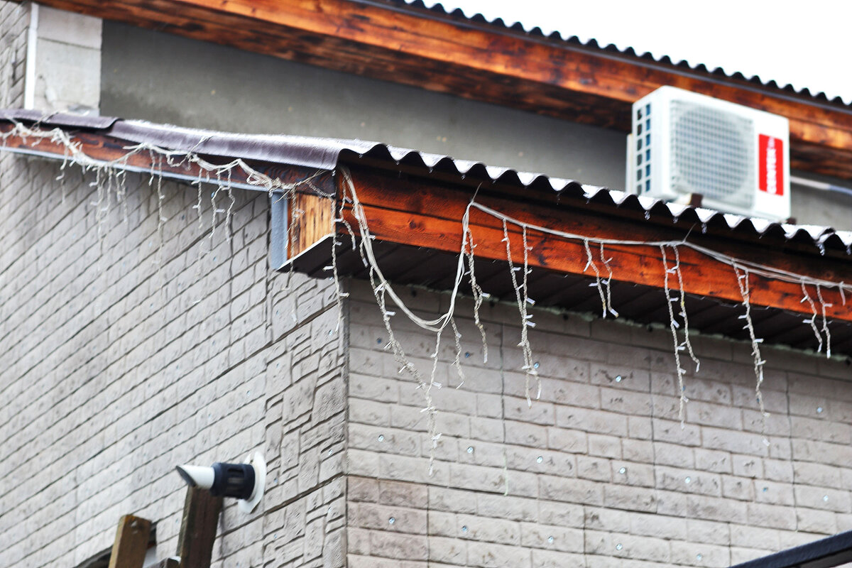 Соседский дом - Юрий Гайворонскiий Соседский дом - Юрий Гайворонскiий