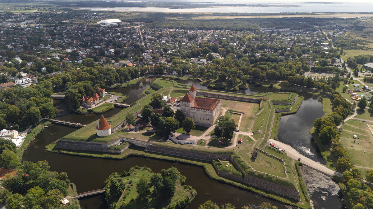 Замок Куресааре - Aare Treiel