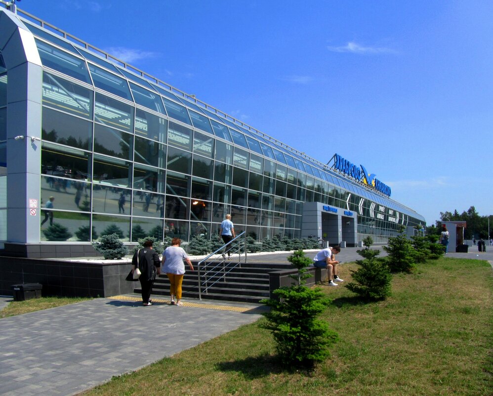 Аэропорт «Храброво» - Сергей Карачин Аэропорт «Храброво» - Сергей Карачин