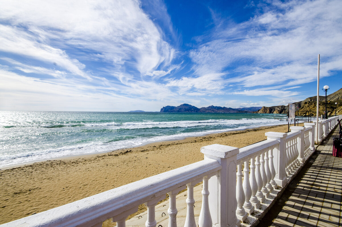 пустынный пляж - Сергей Старков