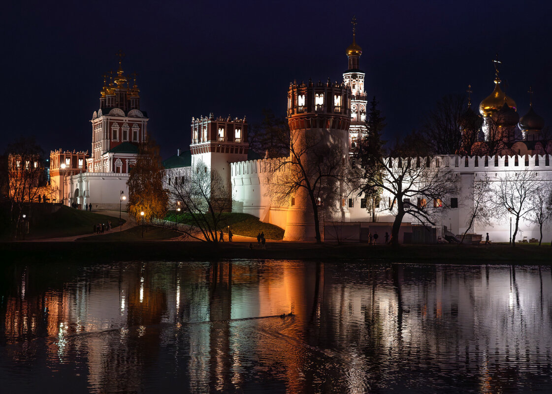 У монастырских стен - Марина К.