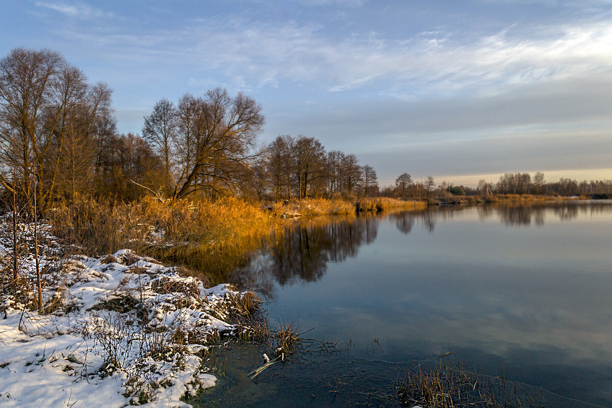 Вдоль берега - Сергей Цветков