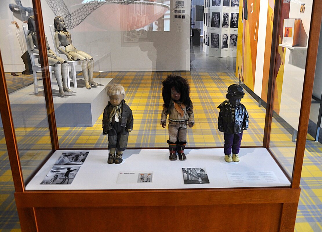 Саша Моргенталер : манекены и куклы - Анатолий Колосов Саша Моргенталер : манекены и куклы - Анатолий Колосов