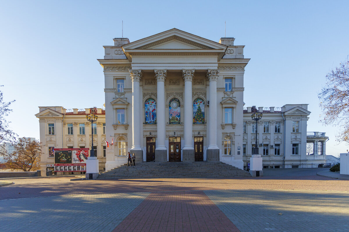 Дворец пионеров, Севастополь - Светлана Тихонина Дворец пионеров, Севастополь - Светлана Тихонина