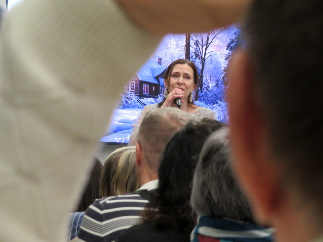 "Ты глядел на меня, ты искал меня всюду..." - Егор Бабанов "Ты глядел на меня, ты искал меня всюду..." - Егор Бабанов