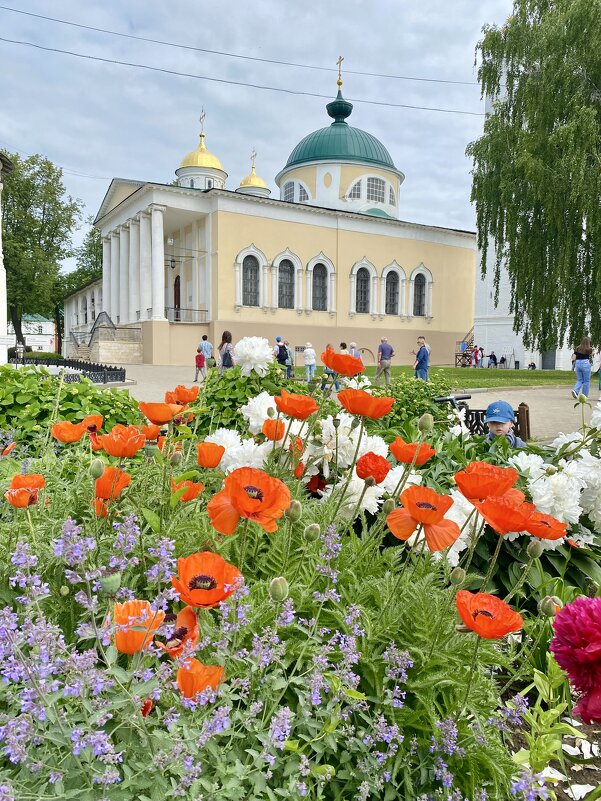 В ярославском Кремле. - Людмила Гулина В ярославском Кремле. - Людмила Гулина