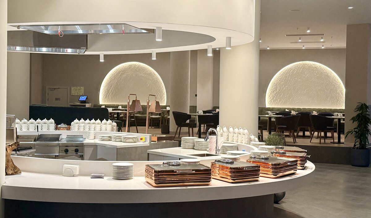 « Добро пожаловать в новый ресторан!» - Арина Невская