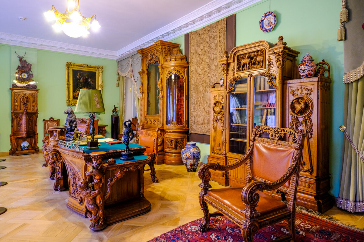 Рабочий кабинет в Елагинском дворце - Георгий А