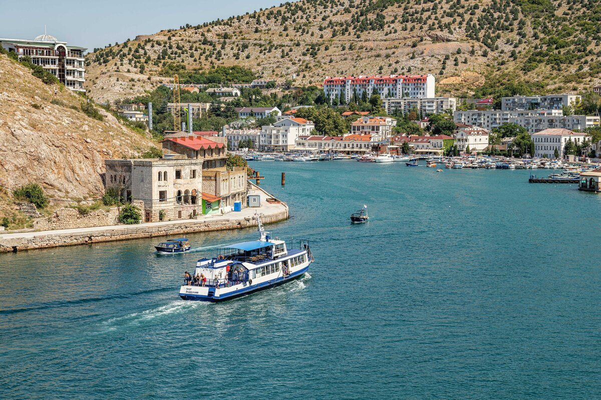 Заход в Балаклаву - Константин Бобинский