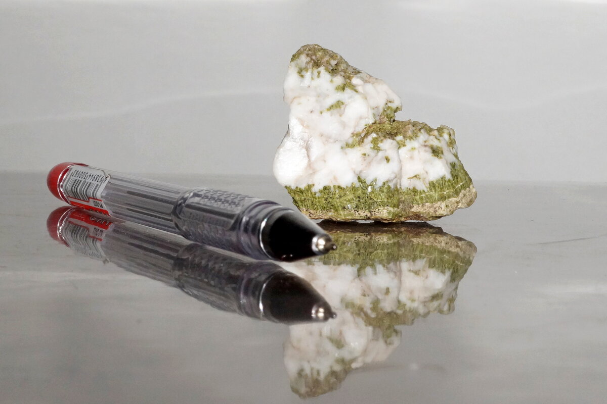 "Перо" и камень... - Андрей Катков