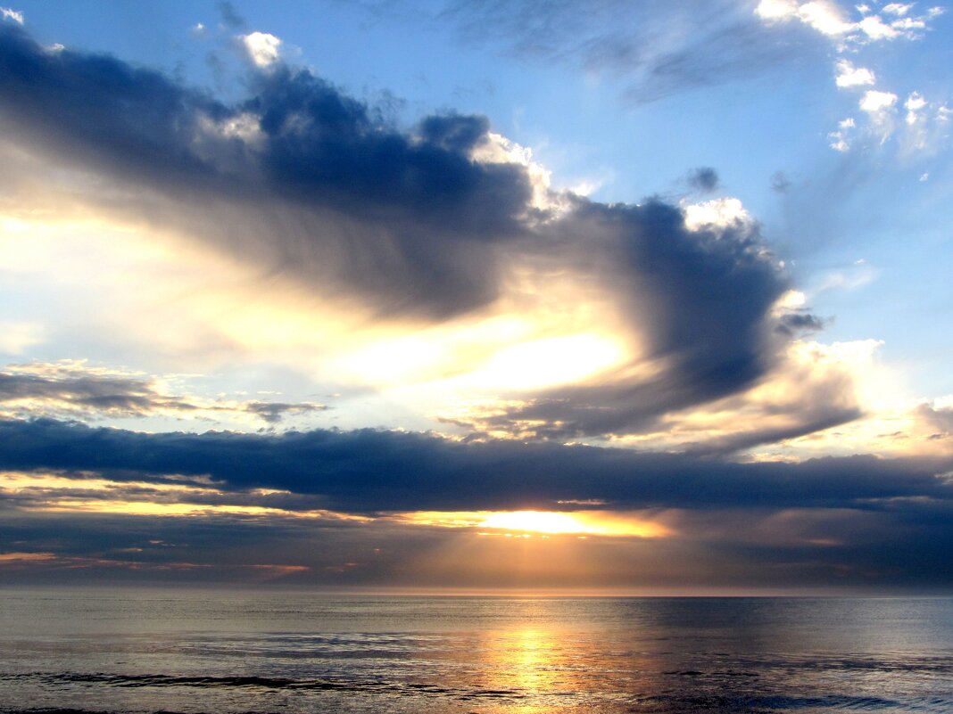 Красивый закат - Валерий 