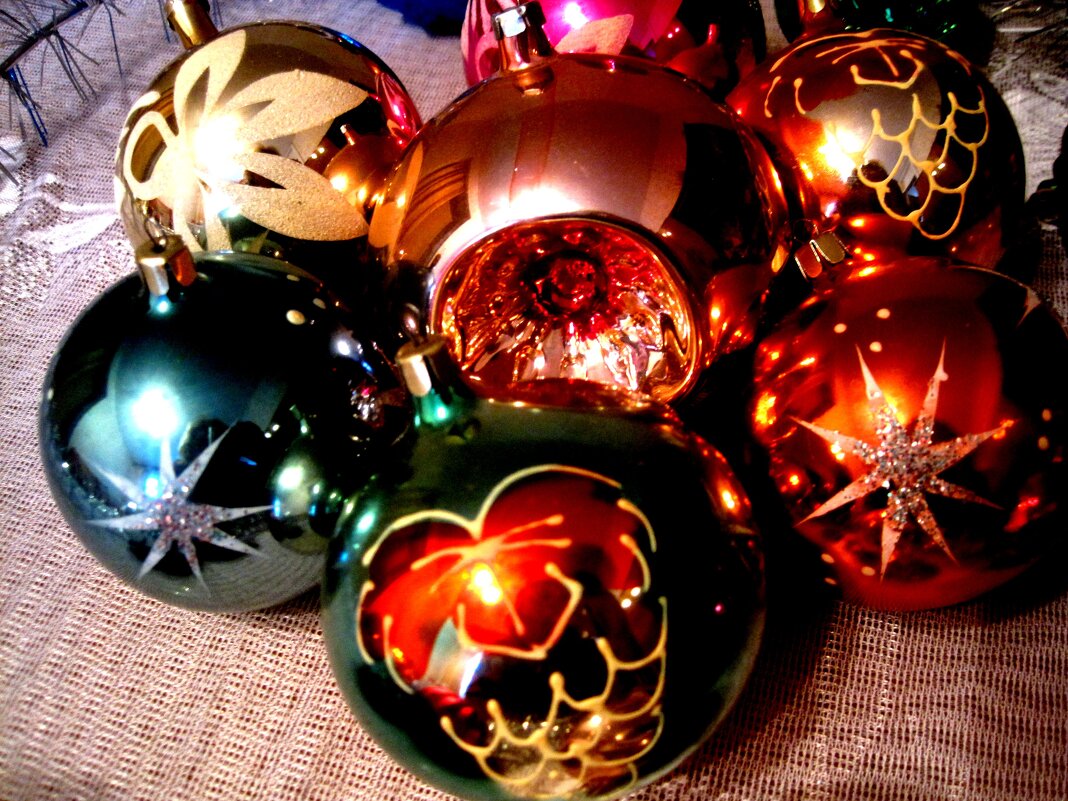 Новогодние шары - Елена Семигина