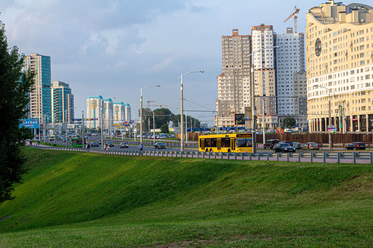 Красивый город Минск. - Lucy Schneider 