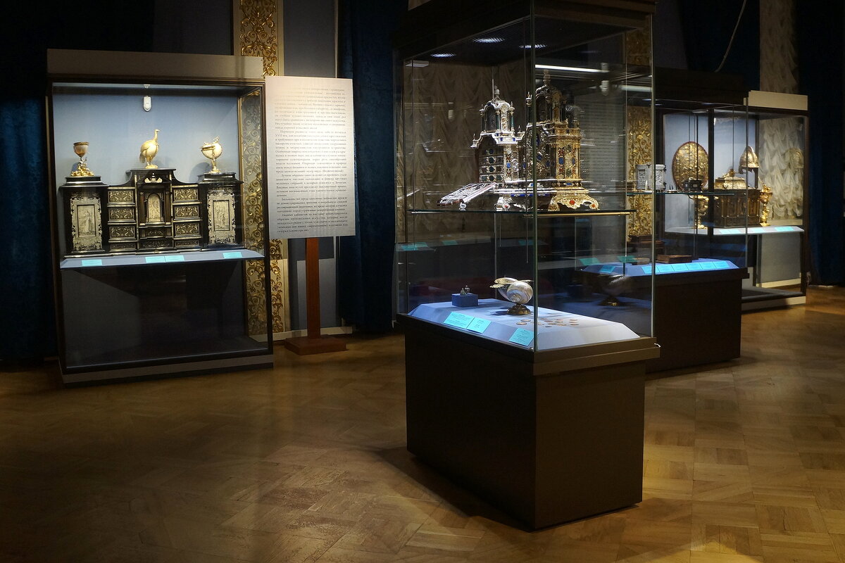 Тайны и красота. Европейские настольные кабинеты XVI - XIX веков. - zavitok * Тайны и красота. Европейские настольные кабинеты XVI - XIX веков. - zavitok *