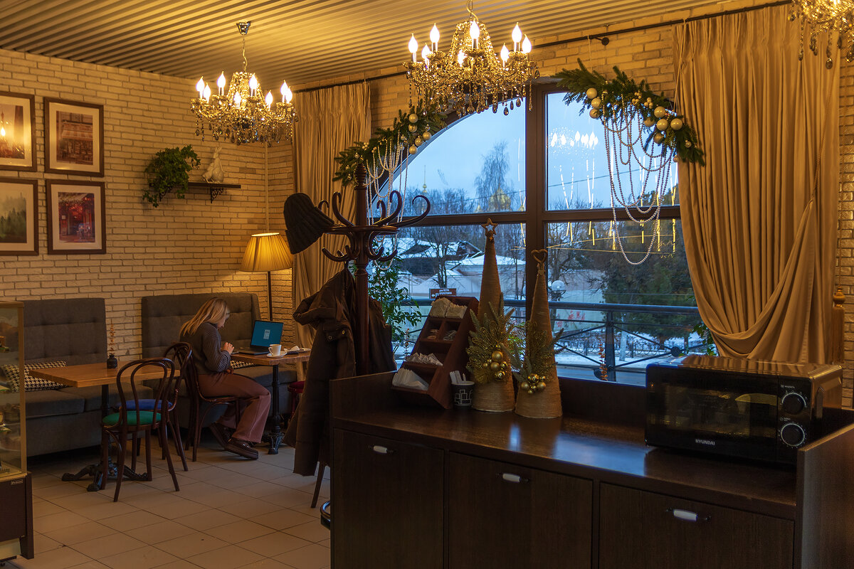 Одна. - Анатолий. Chesnavik.