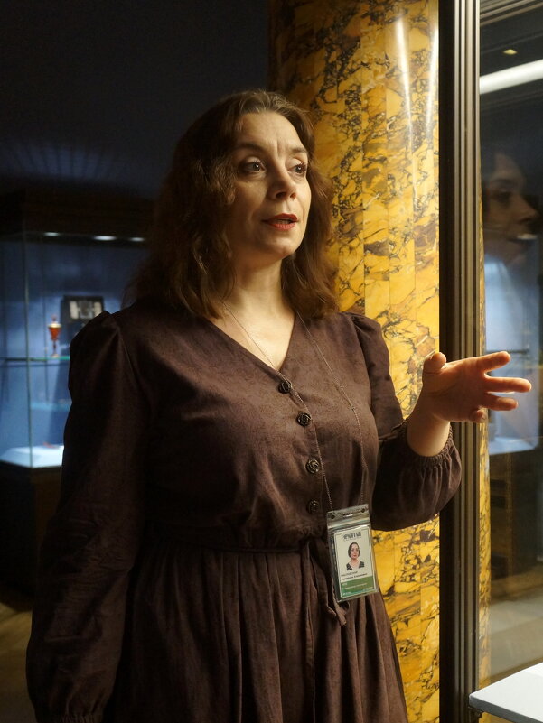 экскурсовод по выставке - zavitok *