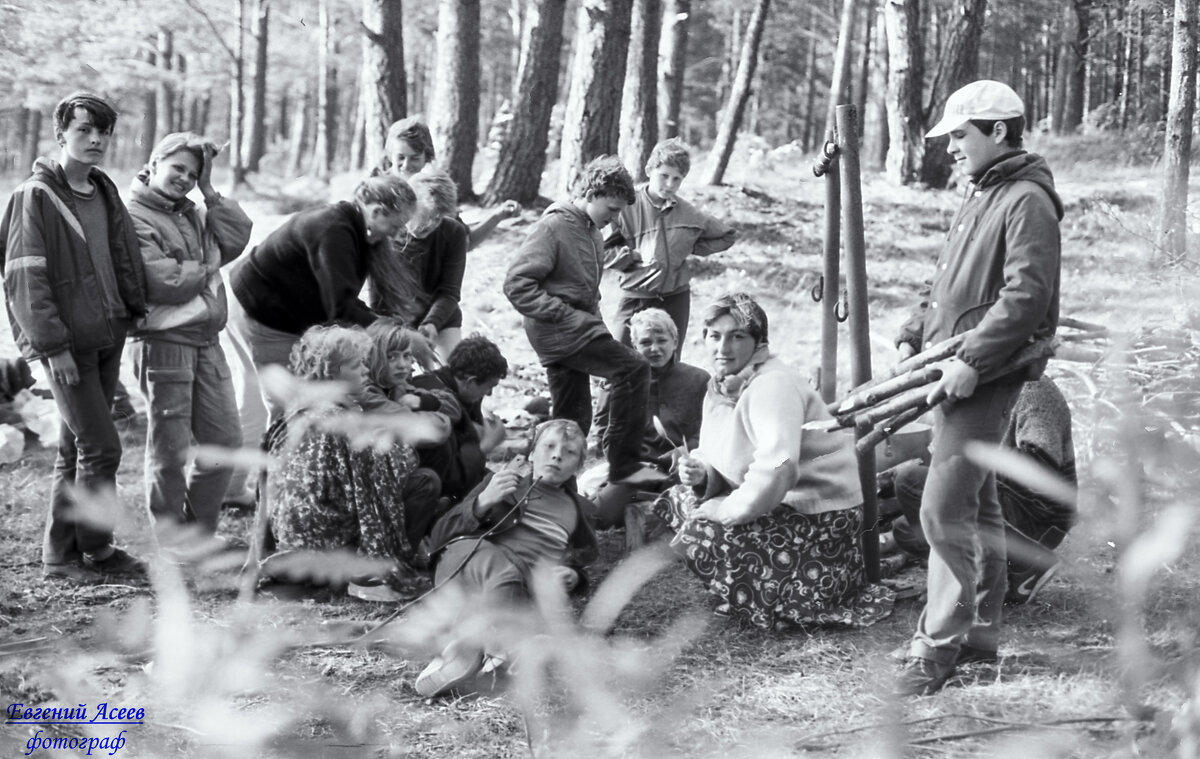 Пикник на природе. П/Л «Арсеналец» 1987 г. - Евгений 