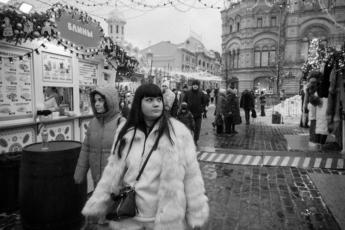 *** - Сергей Золотавин