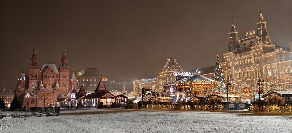 На Красной площади - <<< Наташа >>> На Красной площади - <<< Наташа >>>